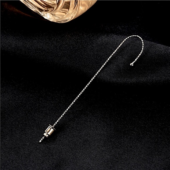 🔵𝟲𝟱%𝗢𝗙𝗙 𝗯𝘂𝗻𝗱𝗹𝗲𝘀 𝟯+🔵 NEW Textured Simple Ear Hook Crawler Earrings - Picture 3 of 7